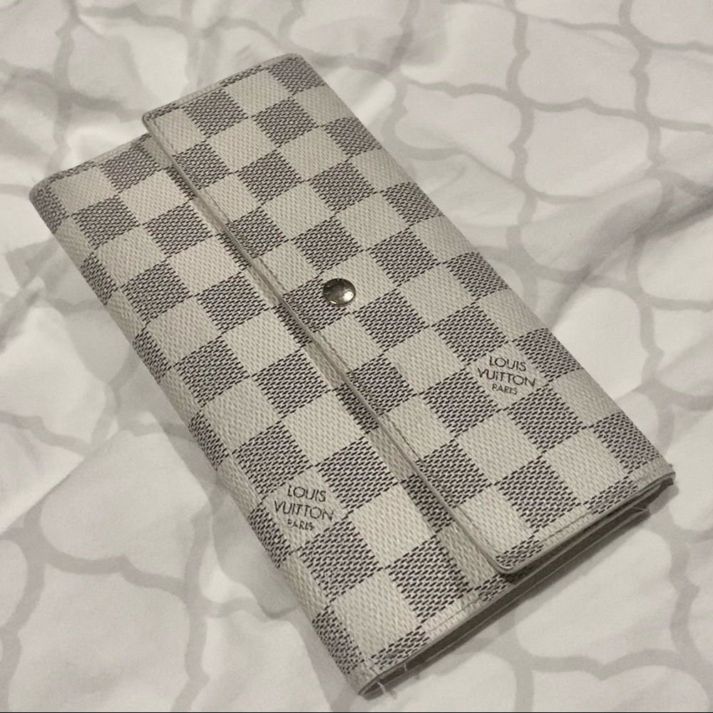 Authentic Louis Vuitton Wallet